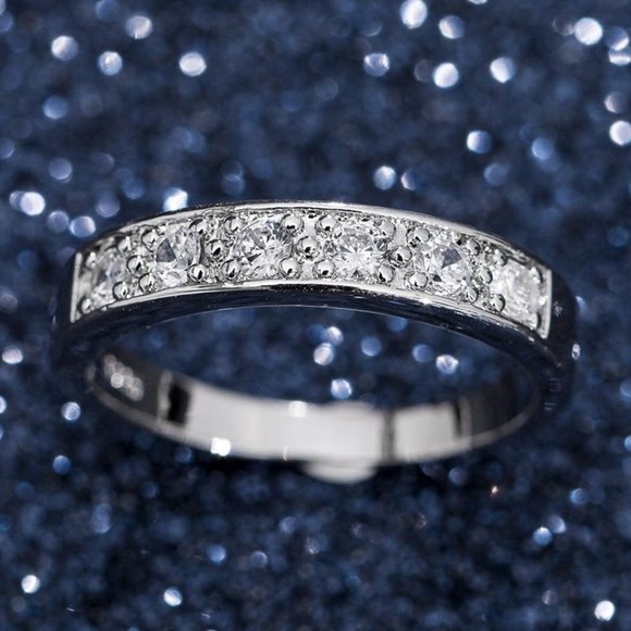 🎀  925 Silver Plated Sparkling CZ Wedding Couple Ring, FB16FA1080 - Picture 1 of 7